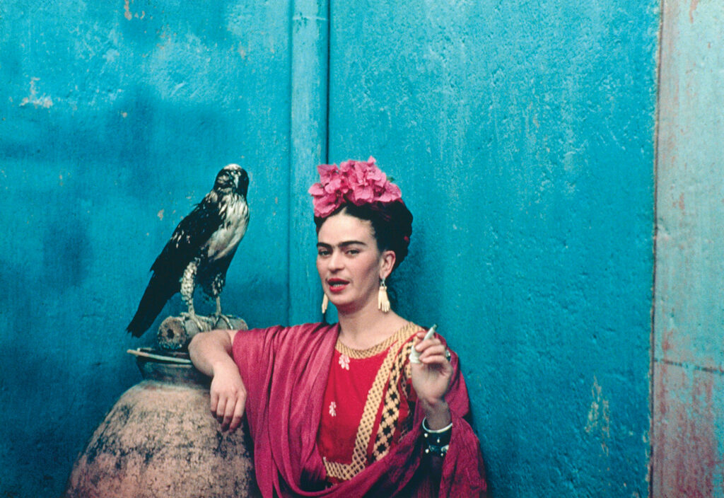 01 Nickolas Muray, Frida with her Pet Eagle, Coyoacán, 1939 copy