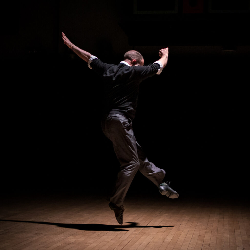 2019 Sean Curran in Esti Dal by Liz Schneider Cohen Meghan Dunne copy
