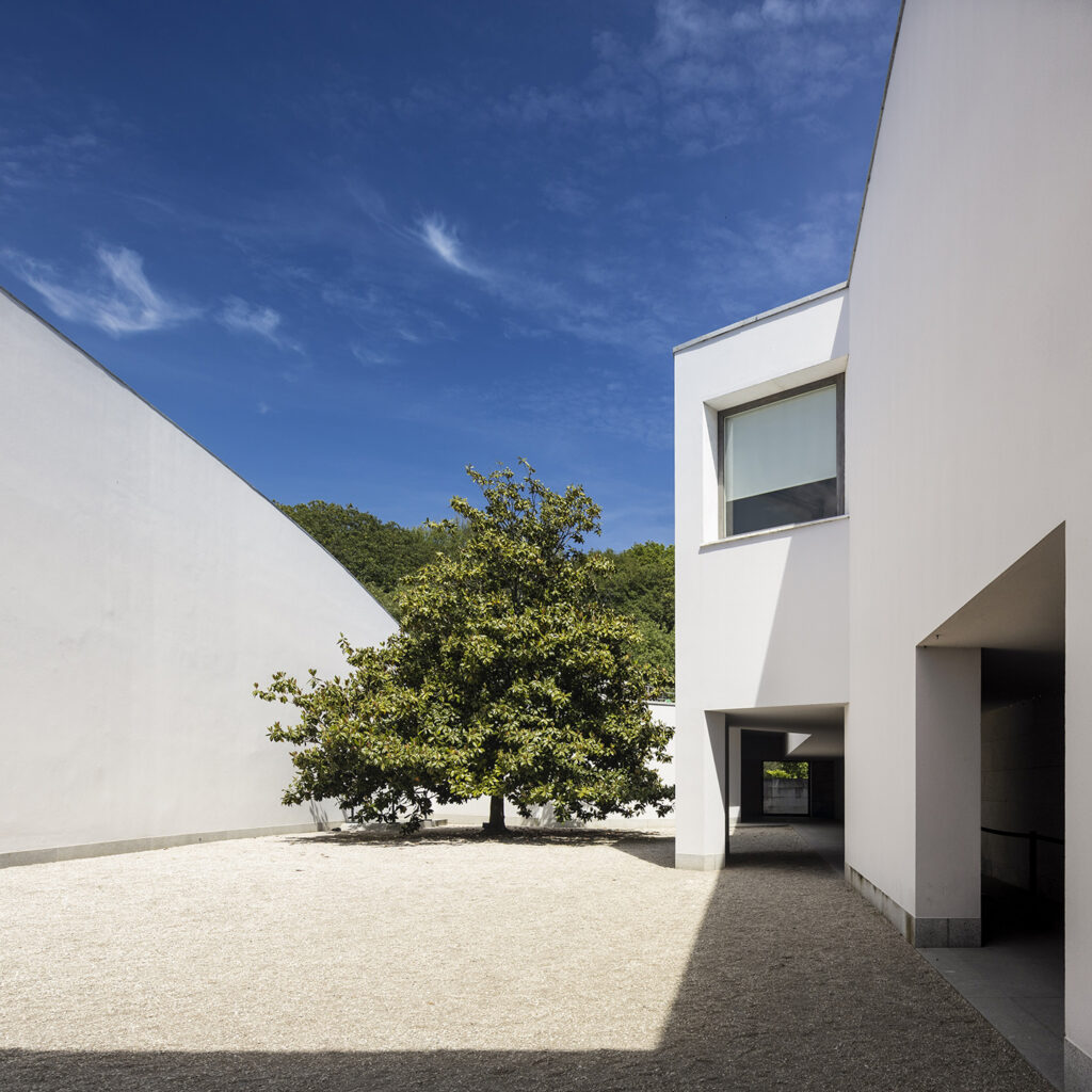 Serralves Museum of Contemporary Art 01 copy