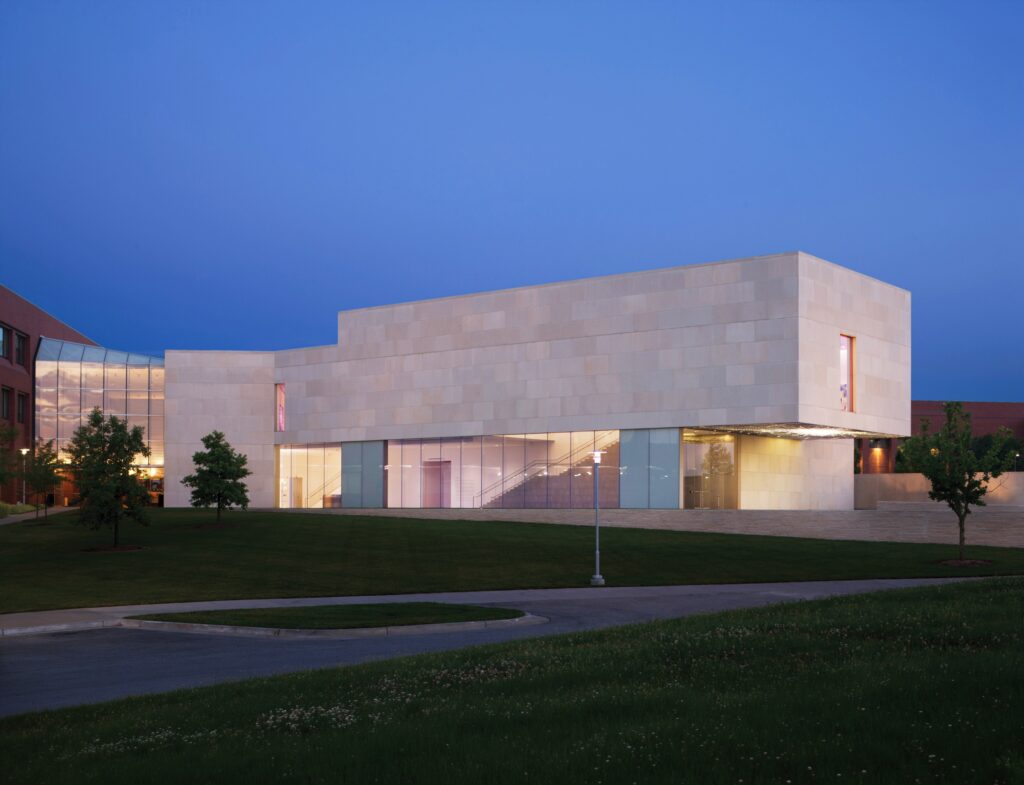 ArtDesk43 QT 23 Nerman Museum of Contemporary Art hi